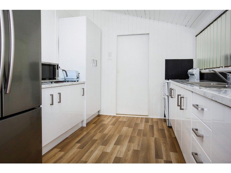 79 Eleventh Avenue, Railway Estate QLD 4810