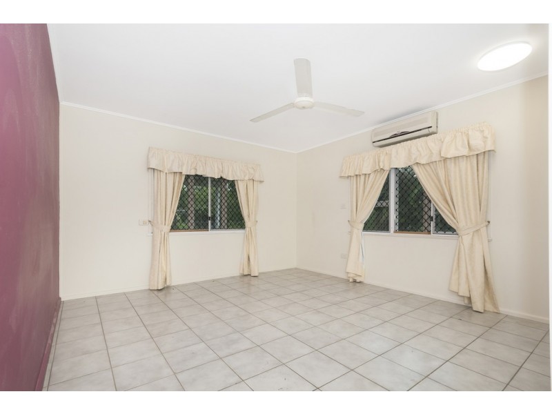 18 Werona Street, Mundingburra QLD 4812