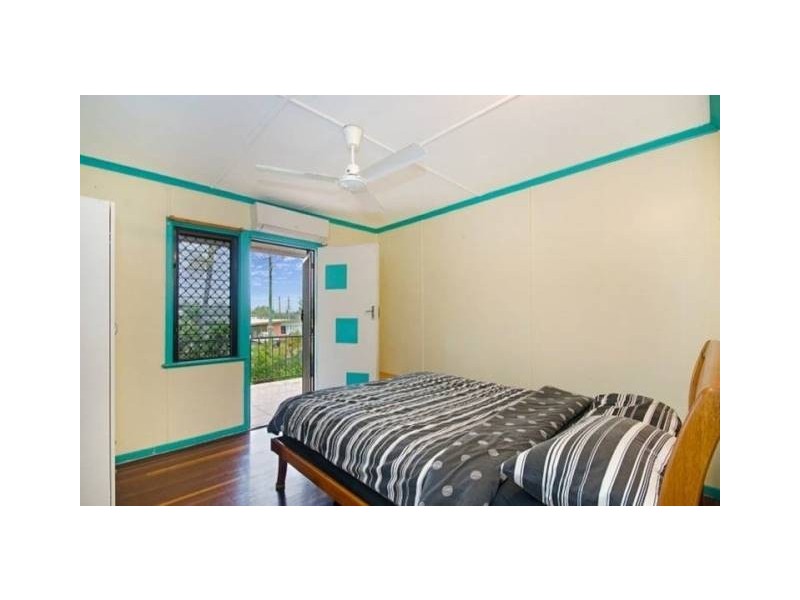 154 Charles Street, Cranbrook QLD 4814
