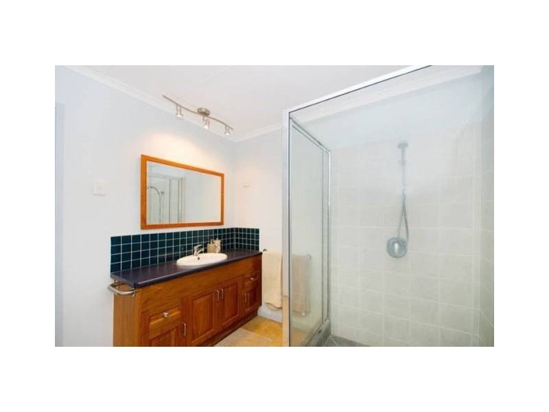 154 Charles Street, Cranbrook QLD 4814