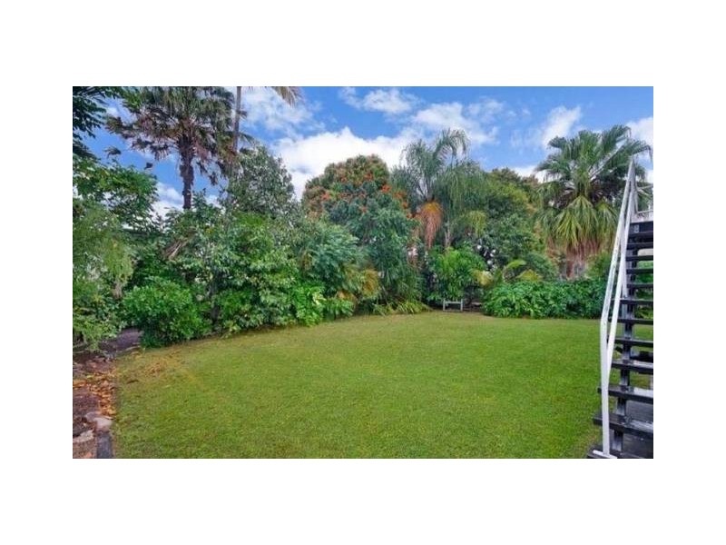 154 Charles Street, Cranbrook QLD 4814