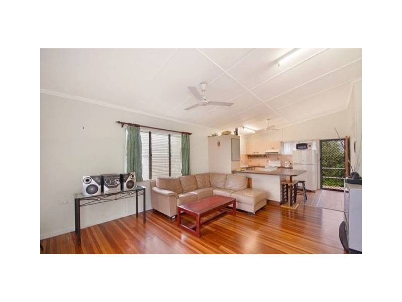 154 Charles Street, Cranbrook QLD 4814