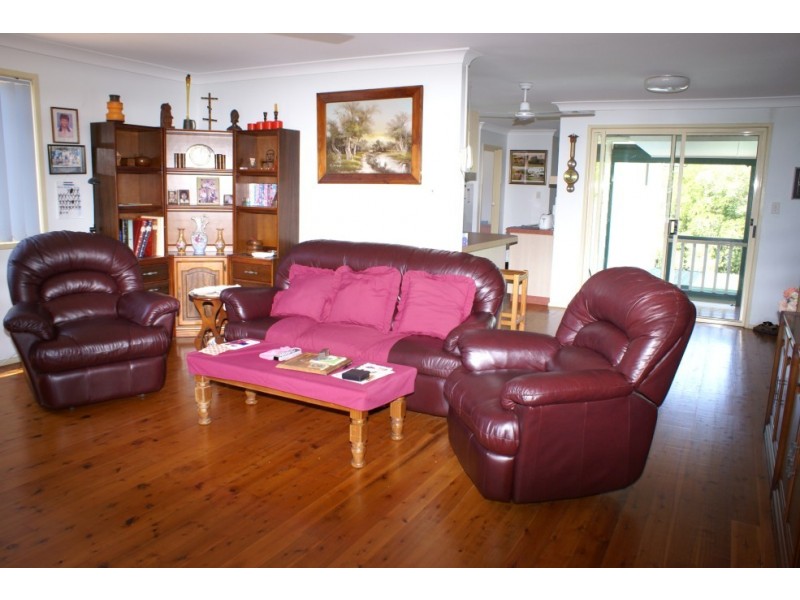 11 Pacific Drive, Horseshoe Bay QLD 4819