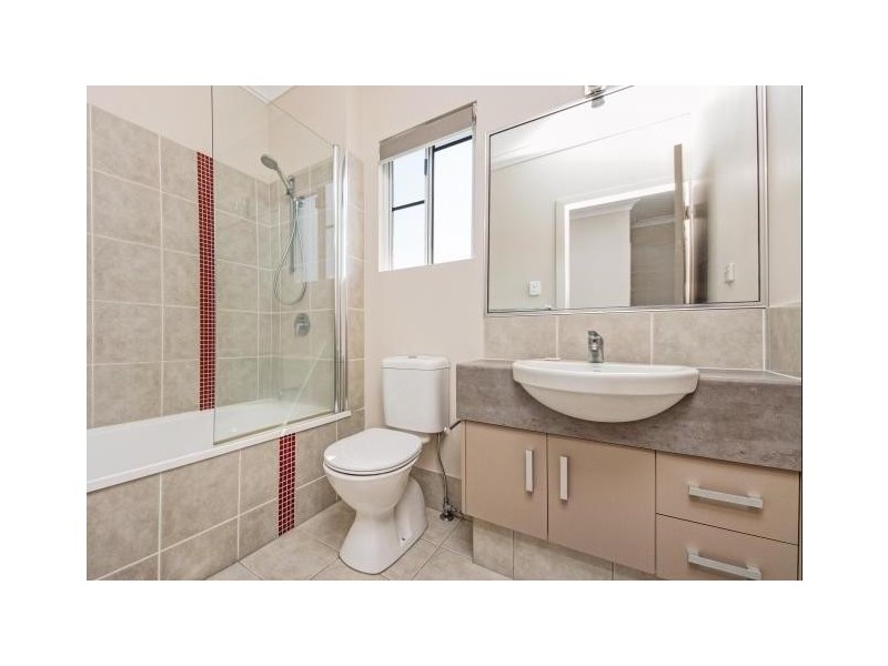 1/49 Brooks Street, Railway Estate QLD 4810