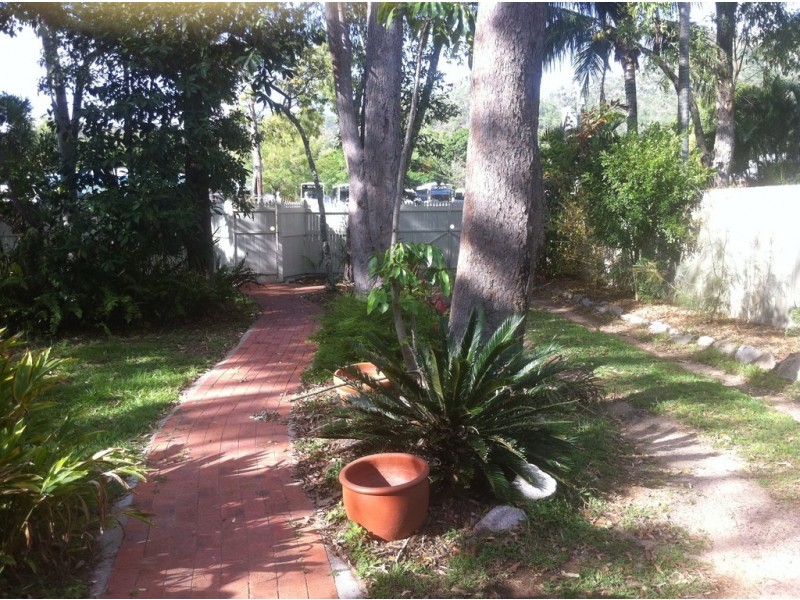 41 Mandalay Avenue, Nelly Bay QLD 4819