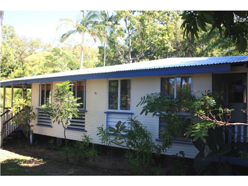 40 Barton Street, Nelly Bay QLD 4819