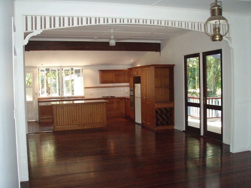 40 Barton Street, Nelly Bay QLD 4819