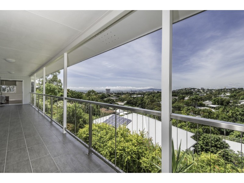 7 Landsborough Street, North Ward QLD 4810