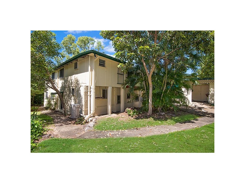 17 McCabe Crescent, Arcadia, Magnetic Island QLD 4819