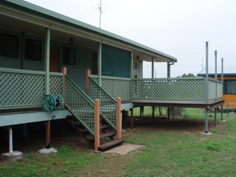 12 Somerset Street, Horseshoe Bay QLD 4819