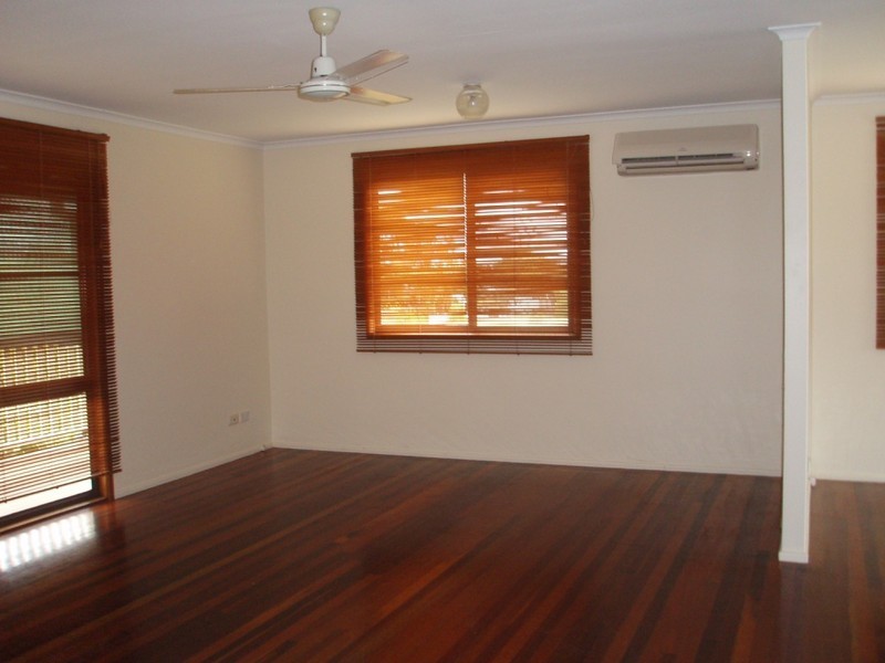 12 Somerset Street, Horseshoe Bay QLD 4819