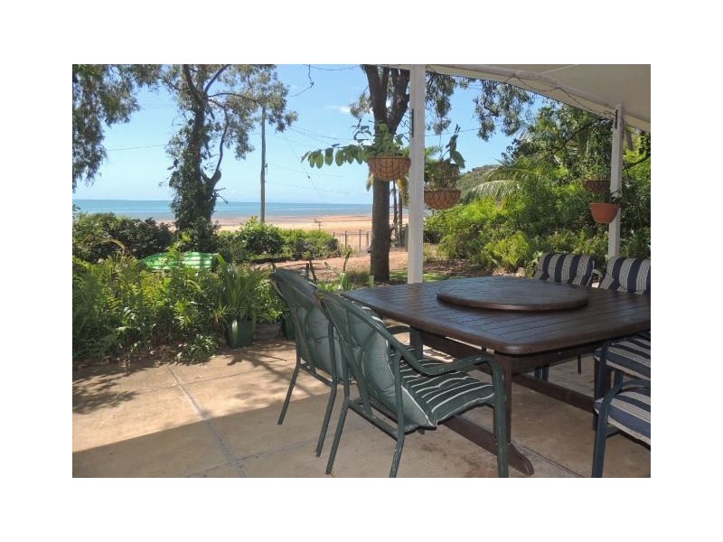 10 Henry Lawson Street, HORSESHOE BAY, Magnetic Island QLD 4819