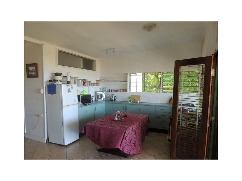 10 Henry Lawson Street, HORSESHOE BAY, Magnetic Island QLD 4819