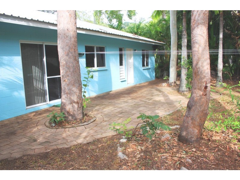 17 Compass Crescent, Nelly Bay QLD 4819