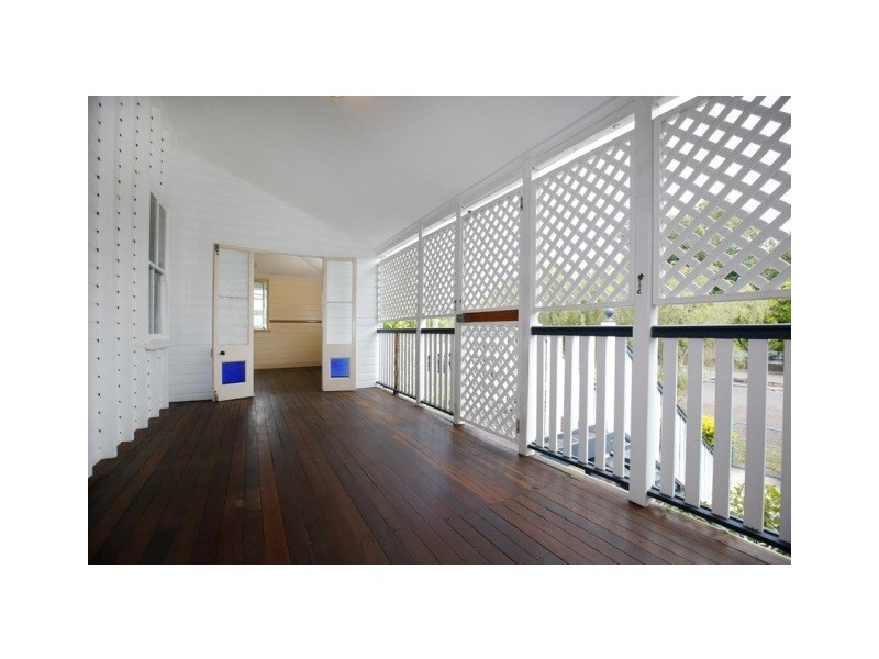 19 Sixth Street, South Townsville QLD 4810