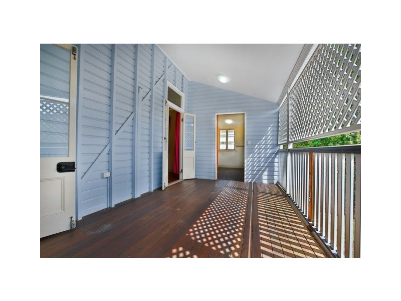 19 Sixth Street, South Townsville QLD 4810