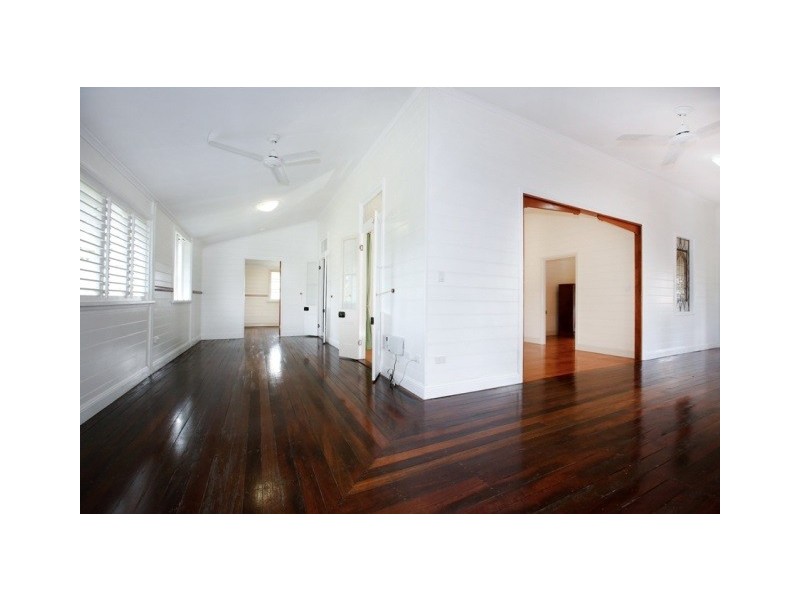 19 Sixth Street, South Townsville QLD 4810