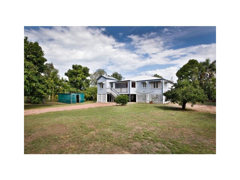 19 Sixth Street, South Townsville QLD 4810