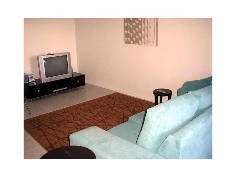 11/53-55 Kings Road, Hyde Park QLD 4812