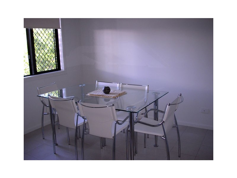 11/53-55 Kings Road, Hyde Park QLD 4812