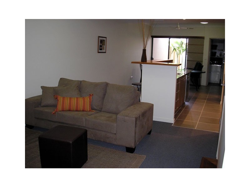 4/42 Perkins Street, South Townsville QLD 4810