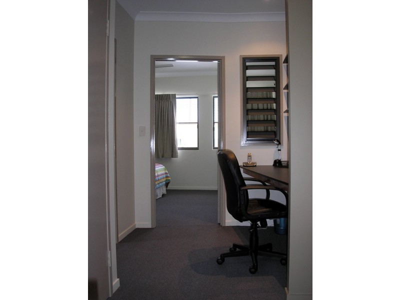 4/42 Perkins Street, South Townsville QLD 4810