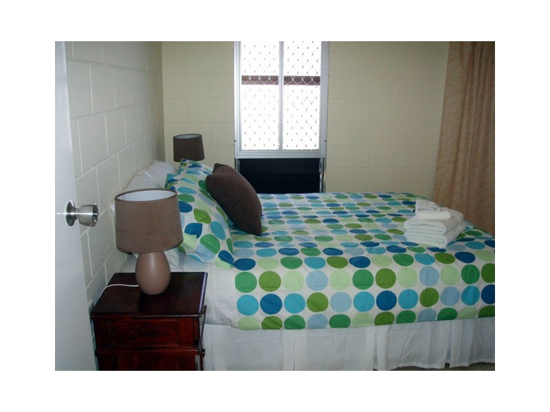 1/37 Hugh Street, Townsville West QLD 4810
