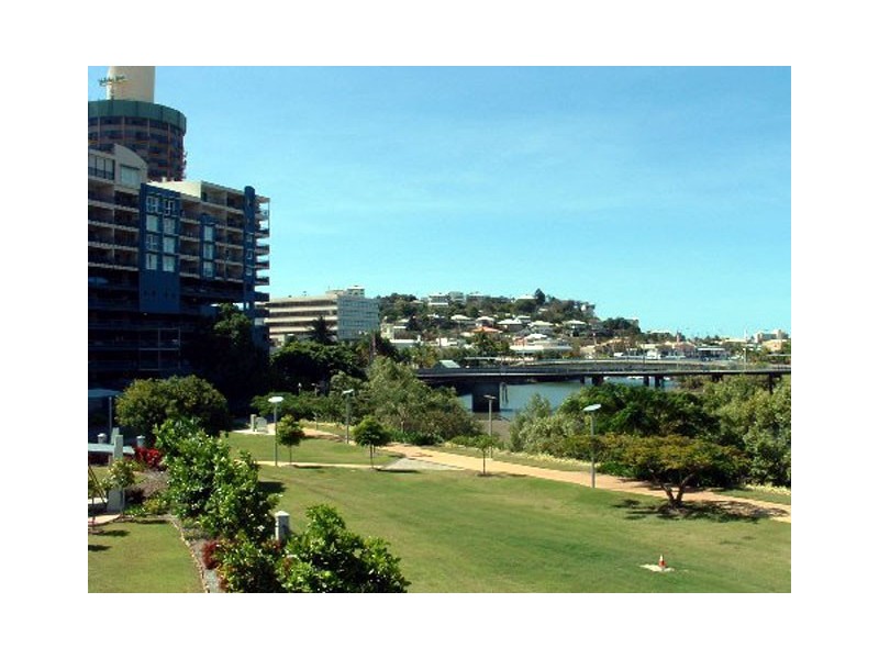 34/11-17 Stanley Street, Townsville City QLD 4810