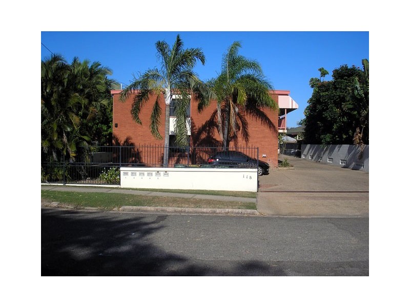 3/118 Cook Street, North Ward QLD 4810