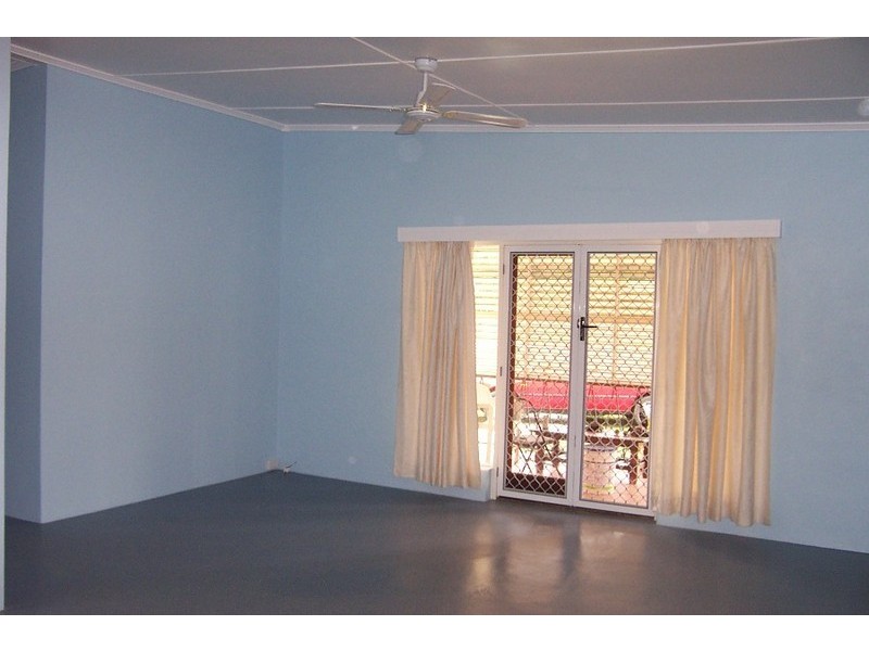 70 Abbott Street, Oonoonba QLD 4811