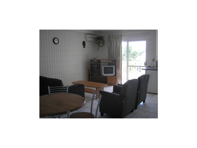 111/15-19 Gregory Street, North Ward QLD 4810