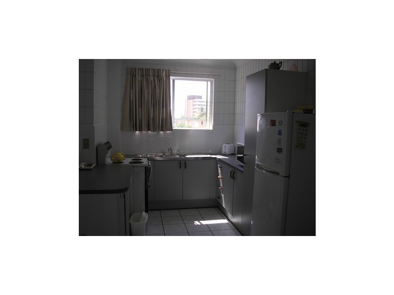 111/15-19 Gregory Street, North Ward QLD 4810