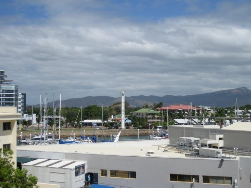 4D/3-7 The Strand, Townsville City QLD 4810