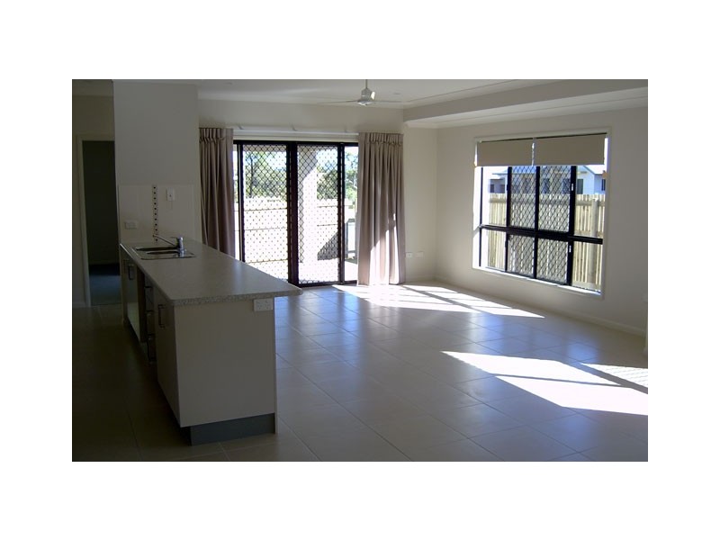 20 Paddington Terrace, Douglas QLD 4814