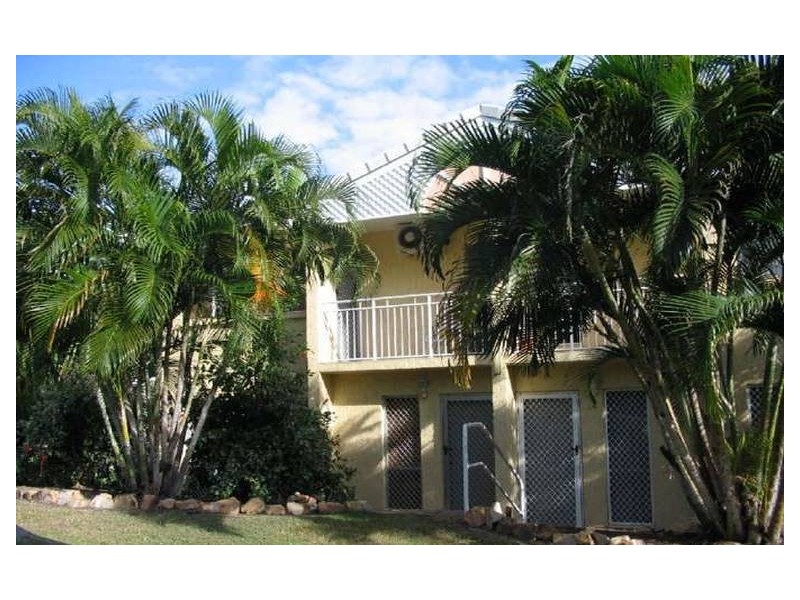 1/4  Stuart Street, North Ward QLD 4810