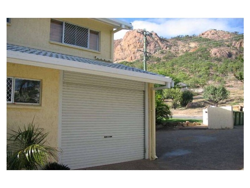 1/4  Stuart Street, North Ward QLD 4810