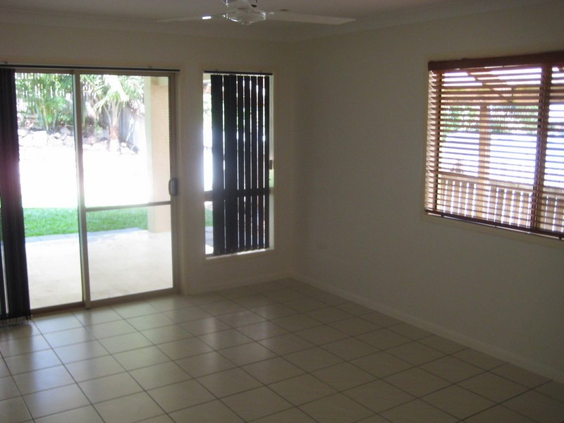 108 Riverbend Drive, Douglas QLD 4354