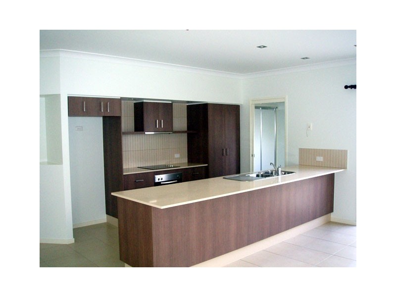 3 St Kilda Row, Douglas QLD 4814