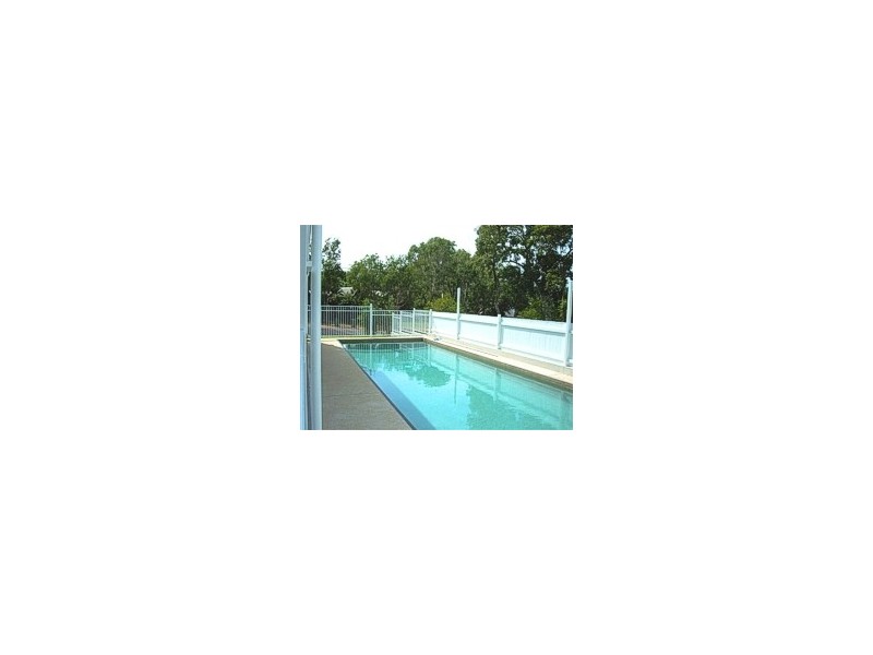 14 Yule St – Island Life House from $300 p/n, Magnetic Island QLD 4819