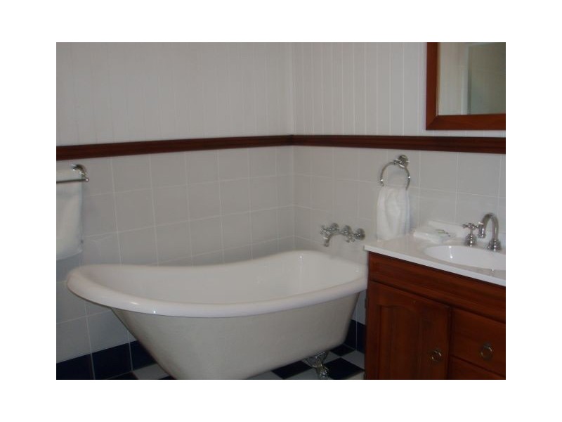 14 Yule St – Island Life House from $300 p/n, Magnetic Island QLD 4819