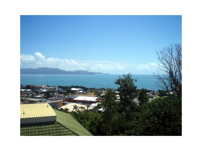 11/7 Hale Street, Townsville QLD 4810