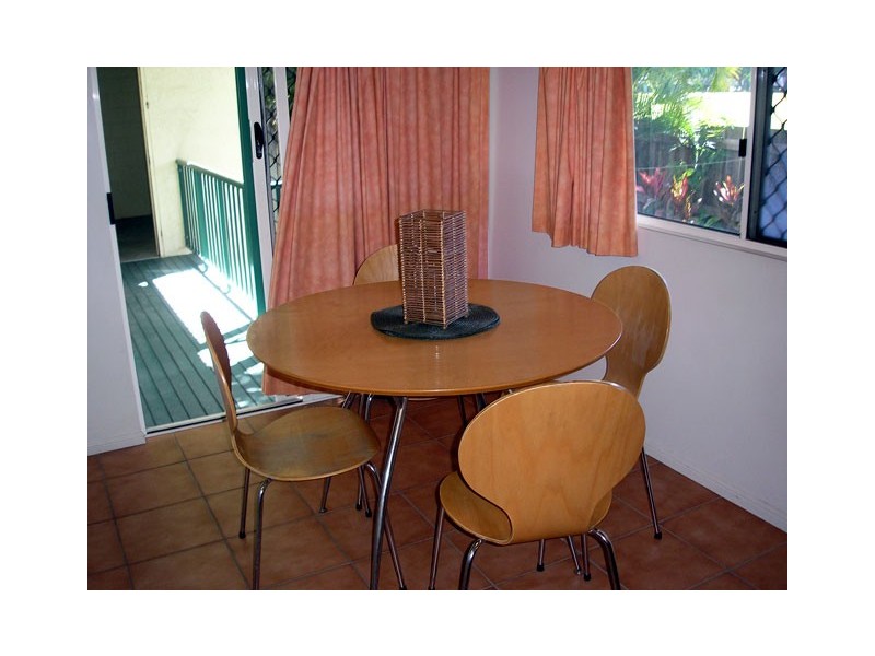 2/47 Davidson Street, South Townsville QLD 4810