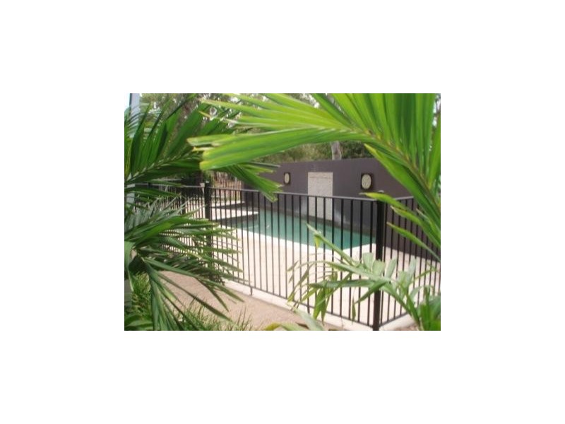 3/34  Warboys Street – Magnetic Waves from $200 p/n, Magnetic Island QLD 4819