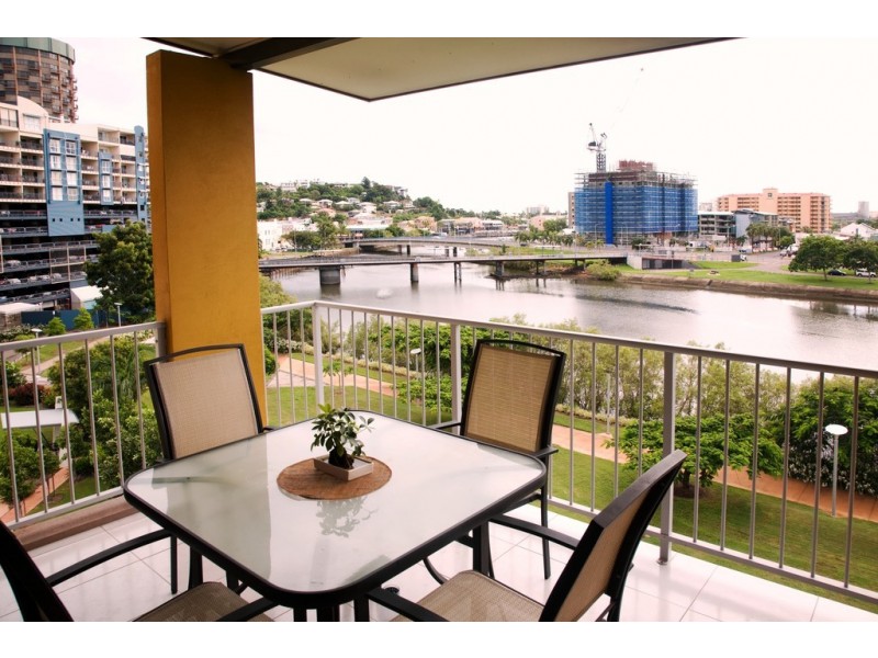 72/11-17 Stanley Street, Townsville City QLD 4810