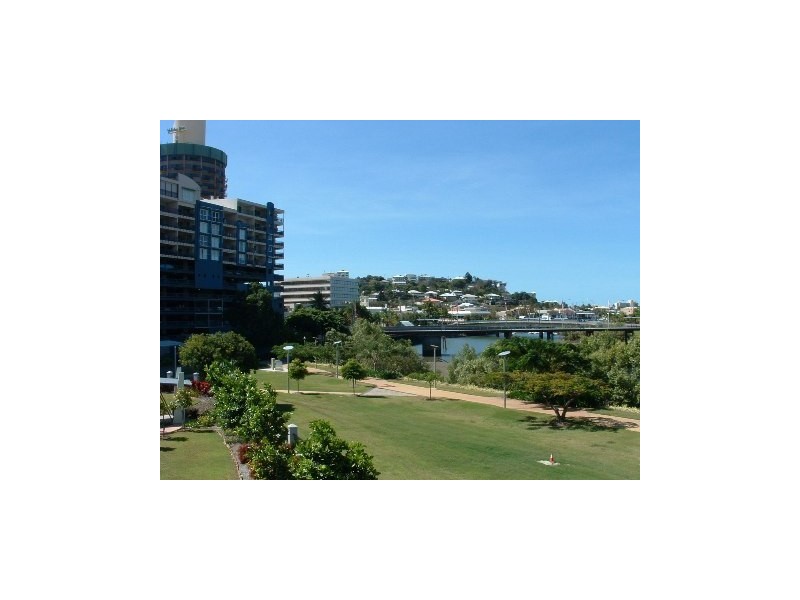 34/11-17 Stanley Street, Townsville City QLD 4810