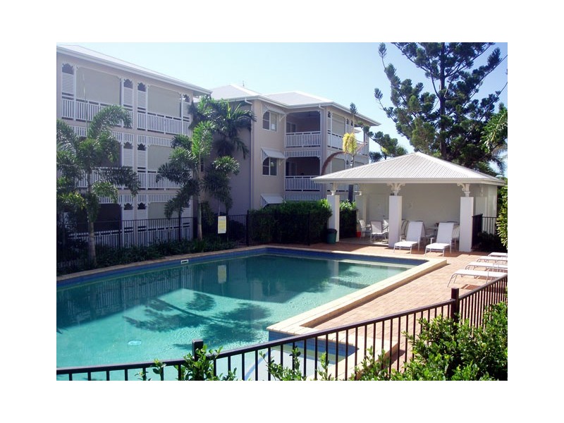 9/42 Warburton Street, North Ward QLD 4810