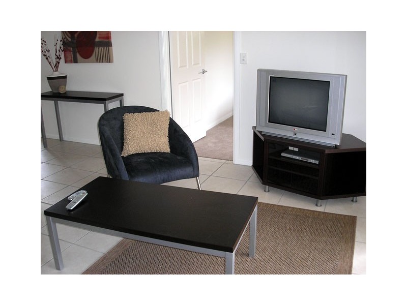 9/42 Warburton Street, North Ward QLD 4810