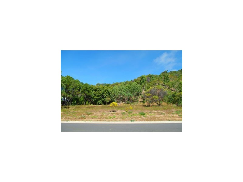 24 Wallaby Way HORSESHOE BAY, Magnetic Island QLD 4819