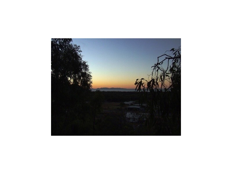 24 Wallaby Way HORSESHOE BAY, Magnetic Island QLD 4819