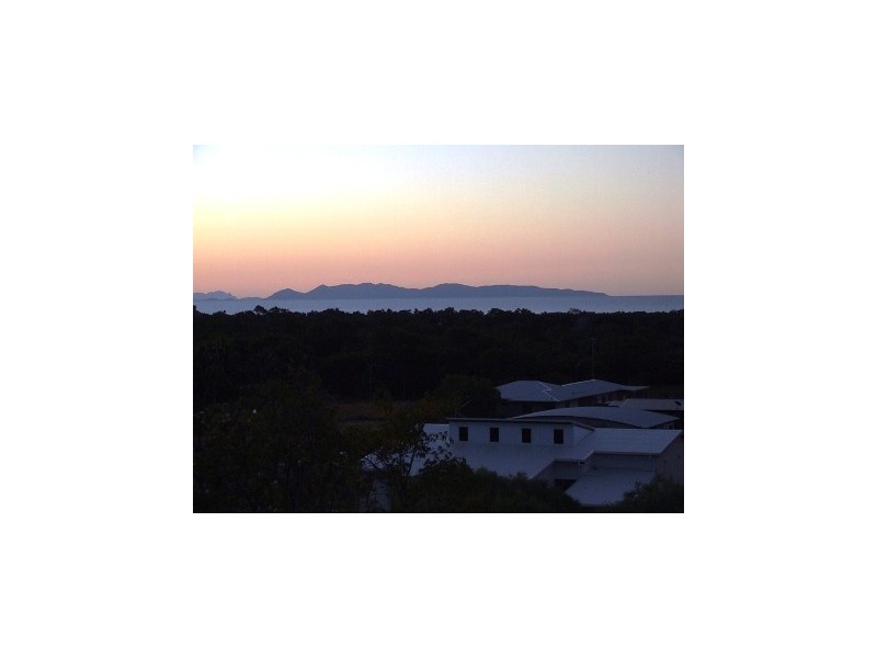 24 Wallaby Way HORSESHOE BAY, Magnetic Island QLD 4819